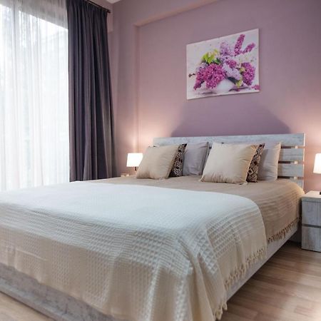 Gg Home - Cozy 2-Bedroom Apartment On Givi Kartozia Tiflis Exterior foto