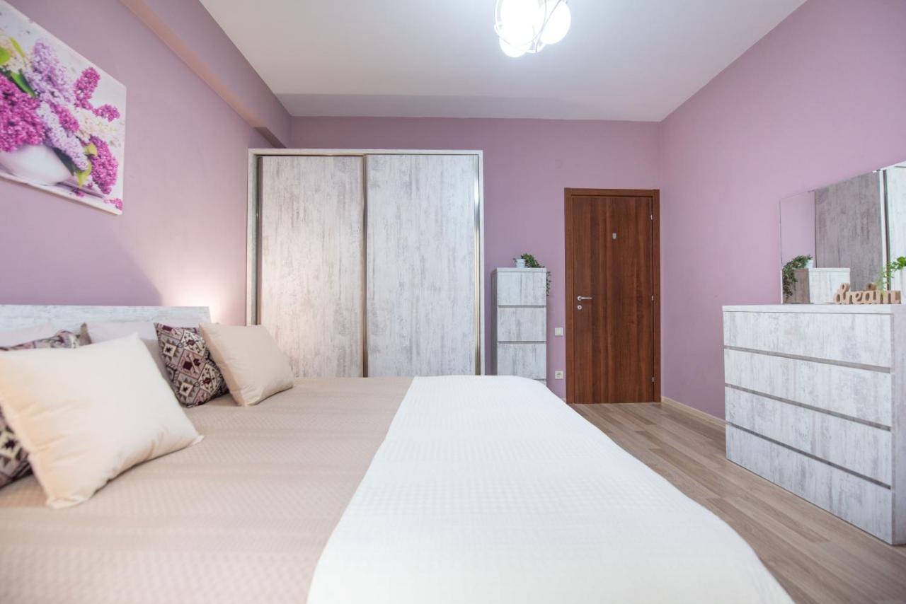 Gg Home - Cozy 2-Bedroom Apartment On Givi Kartozia Tiflis Exterior foto