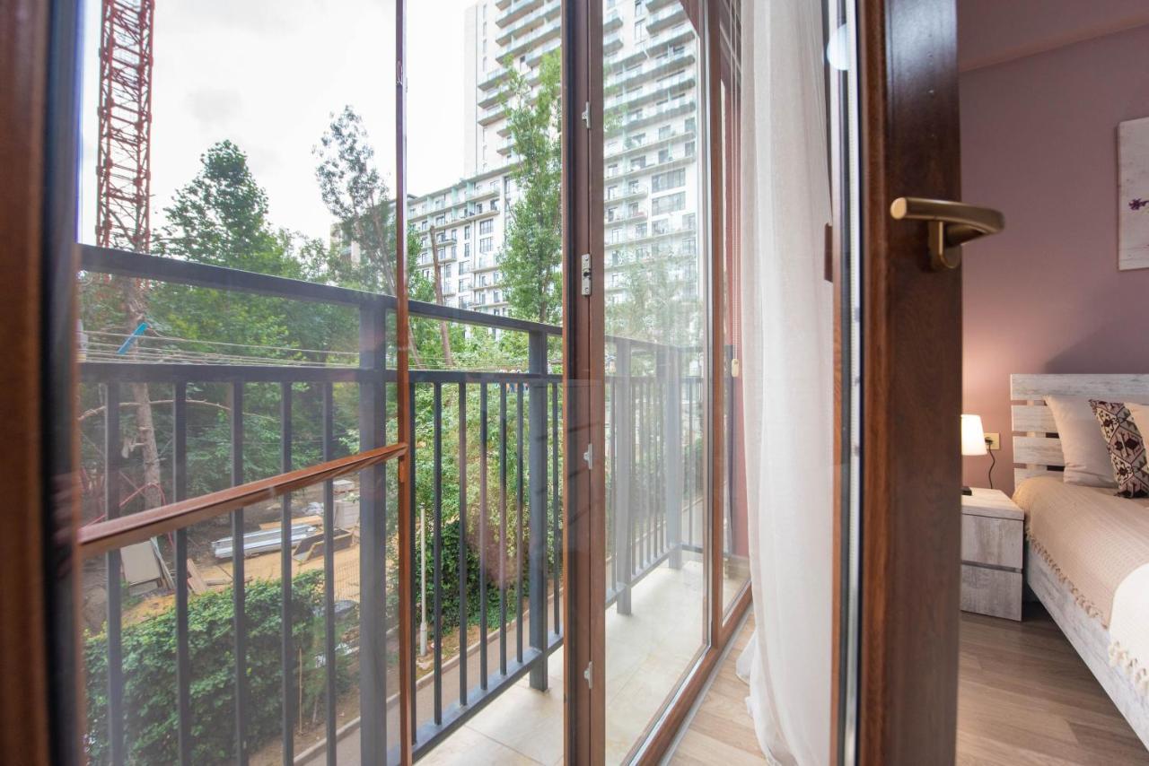 Gg Home - Cozy 2-Bedroom Apartment On Givi Kartozia Tiflis Exterior foto