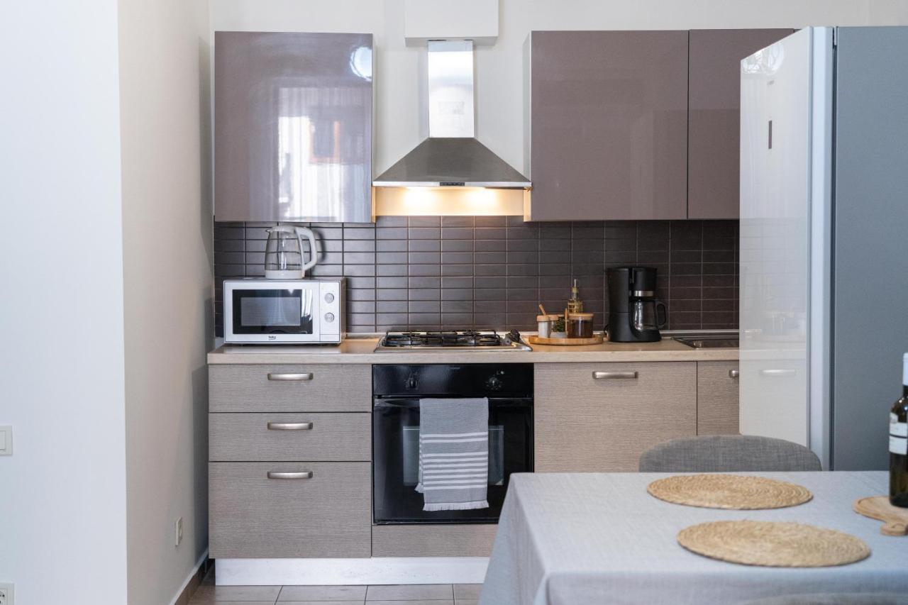 Gg Home - Cozy 2-Bedroom Apartment On Givi Kartozia Tiflis Exterior foto